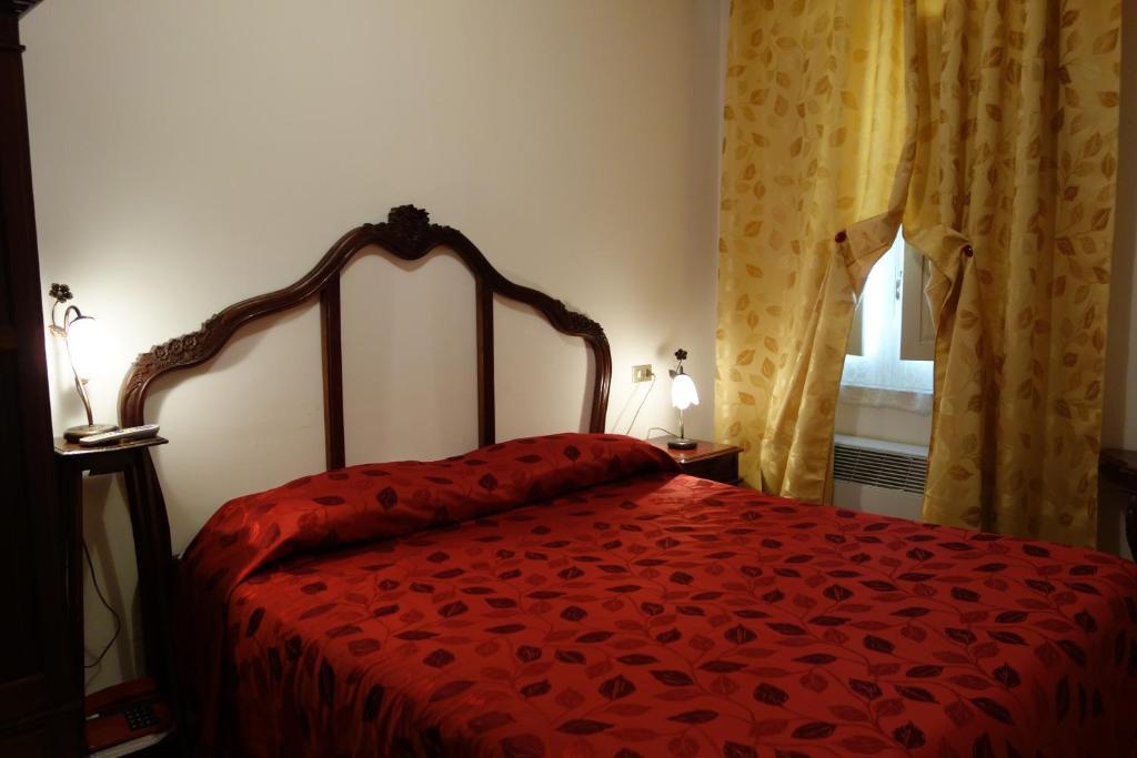 Hotel Roma Scanno Habitación foto